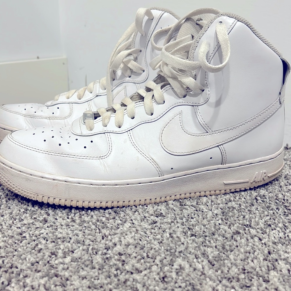 White Nike Air Force High